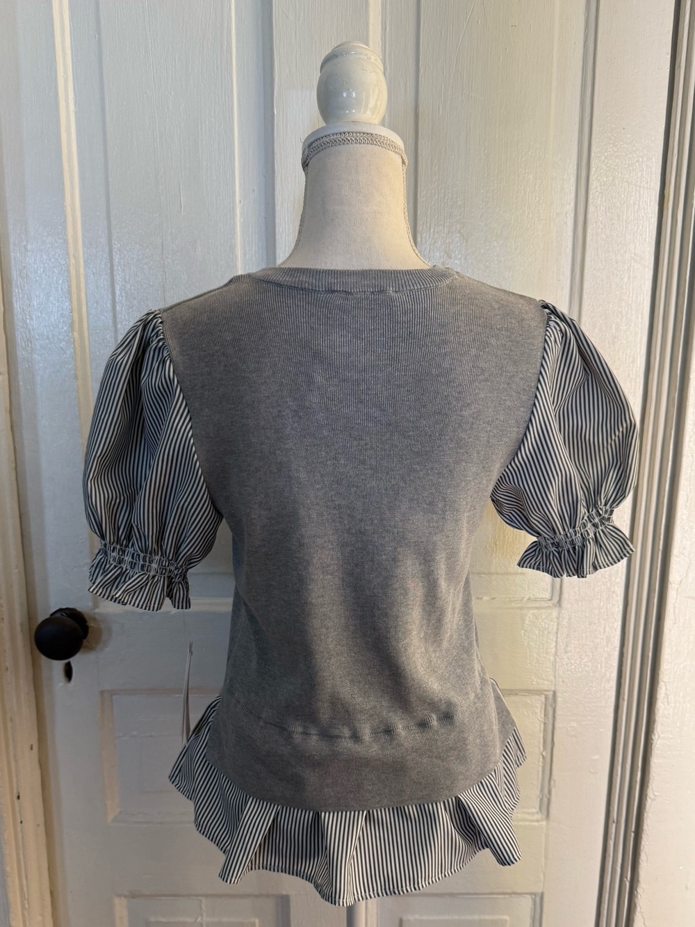 Nanette Lepore Mixed Media Twofer Sweater Puff Sleeve Peplum Top Gray Striped M - Picture 5 of 15